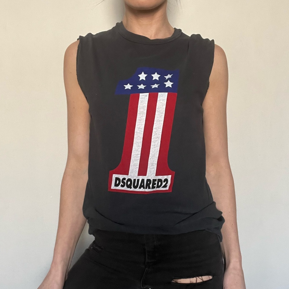 DSQUARED2 distressed logo tank top size L USA muscle tee